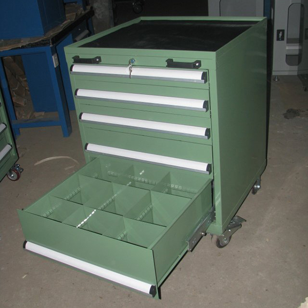 图木舒克工具车